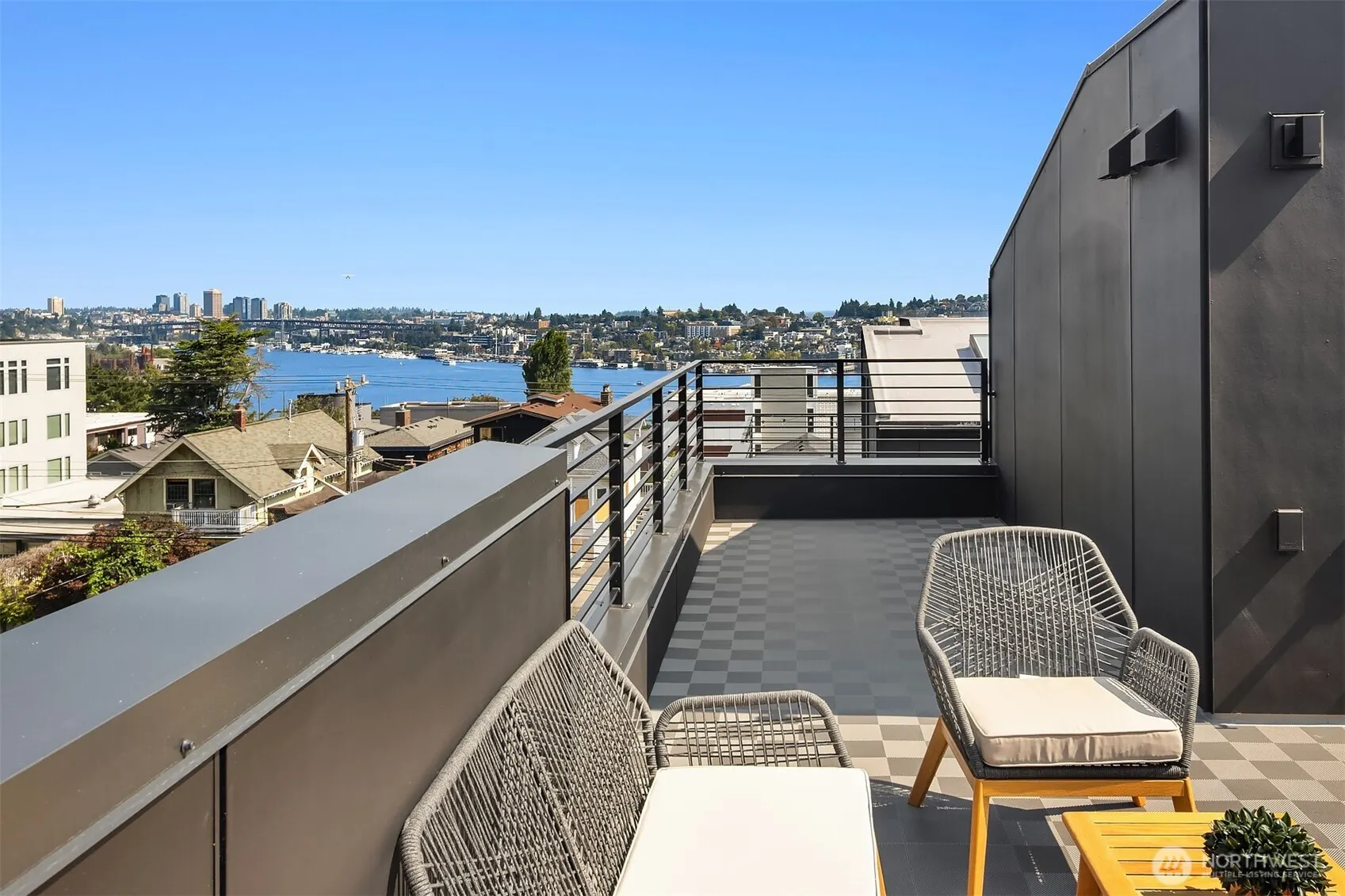 2009 Dexter Avenue N #B, Seattle, WA 98109