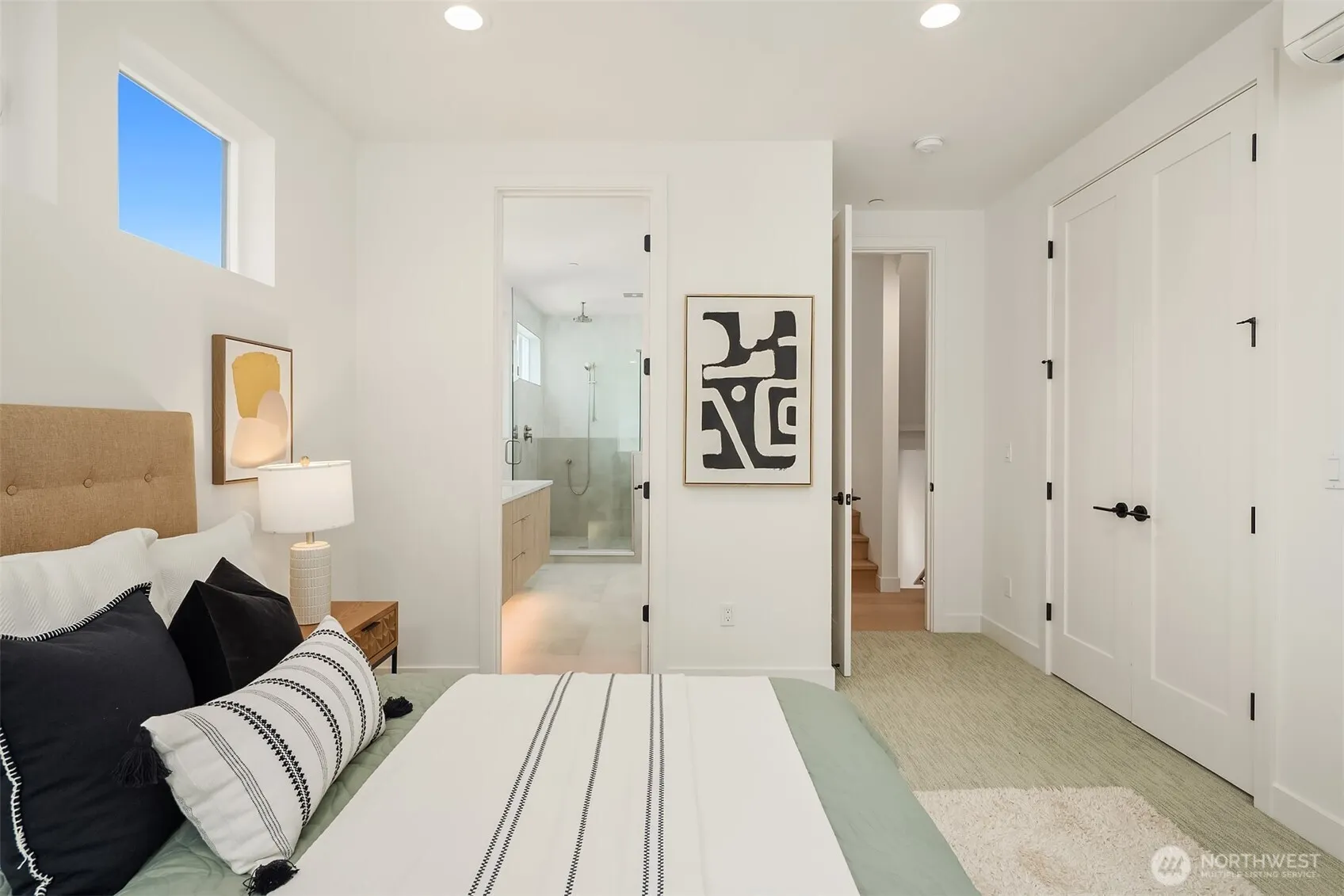 2009 Dexter Avenue N #B, Seattle, WA 98109