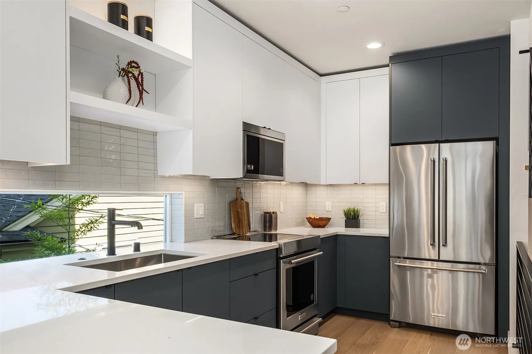2009 Dexter Avenue N #B, Seattle, WA 98109