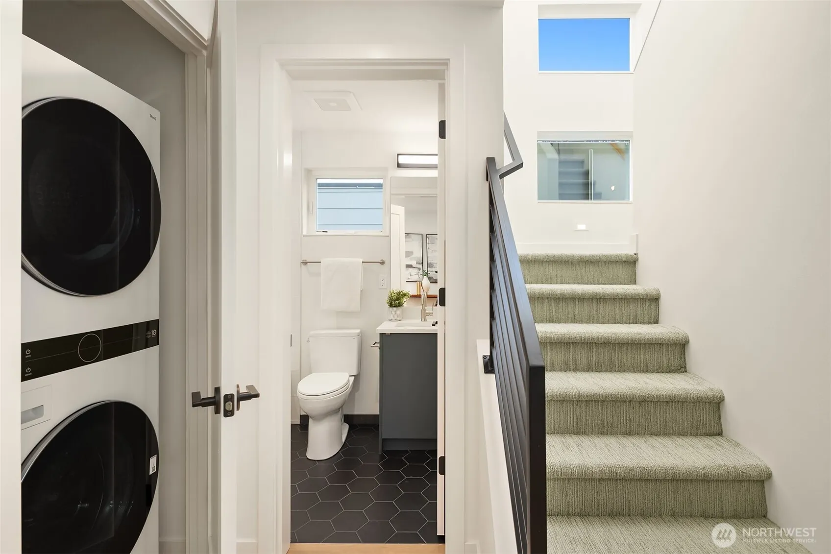 2009 Dexter Avenue N #B, Seattle, WA 98109