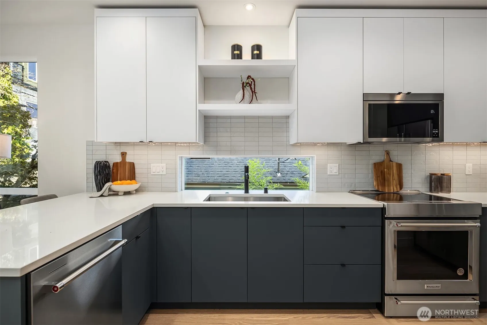 2009 Dexter Avenue N #B, Seattle, WA 98109