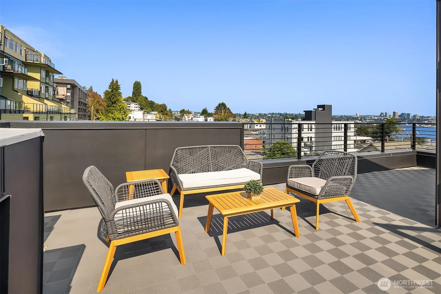 2009 Dexter Avenue N #B, Seattle, WA 98109