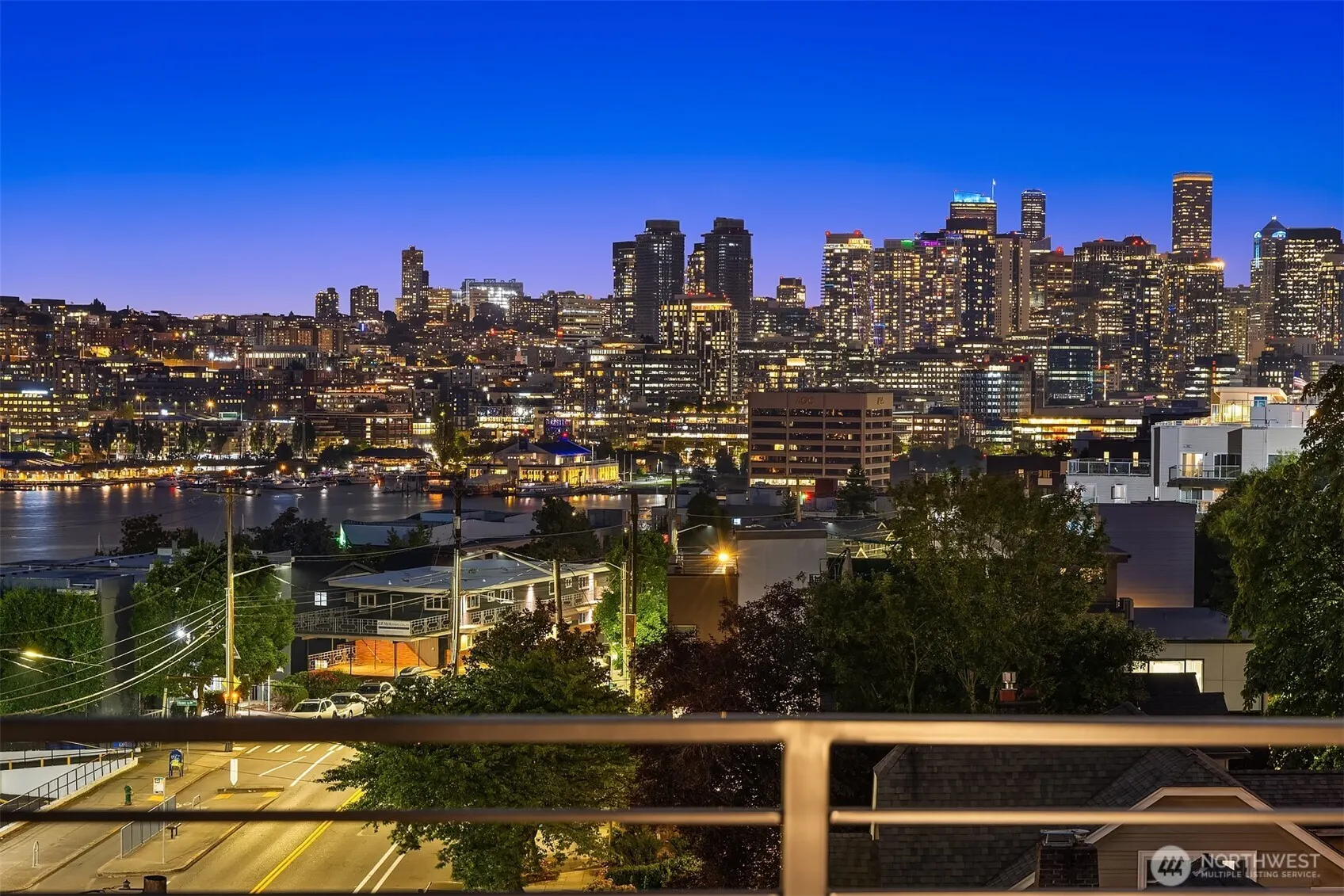 2009 Dexter Avenue N #B, Seattle, WA 98109