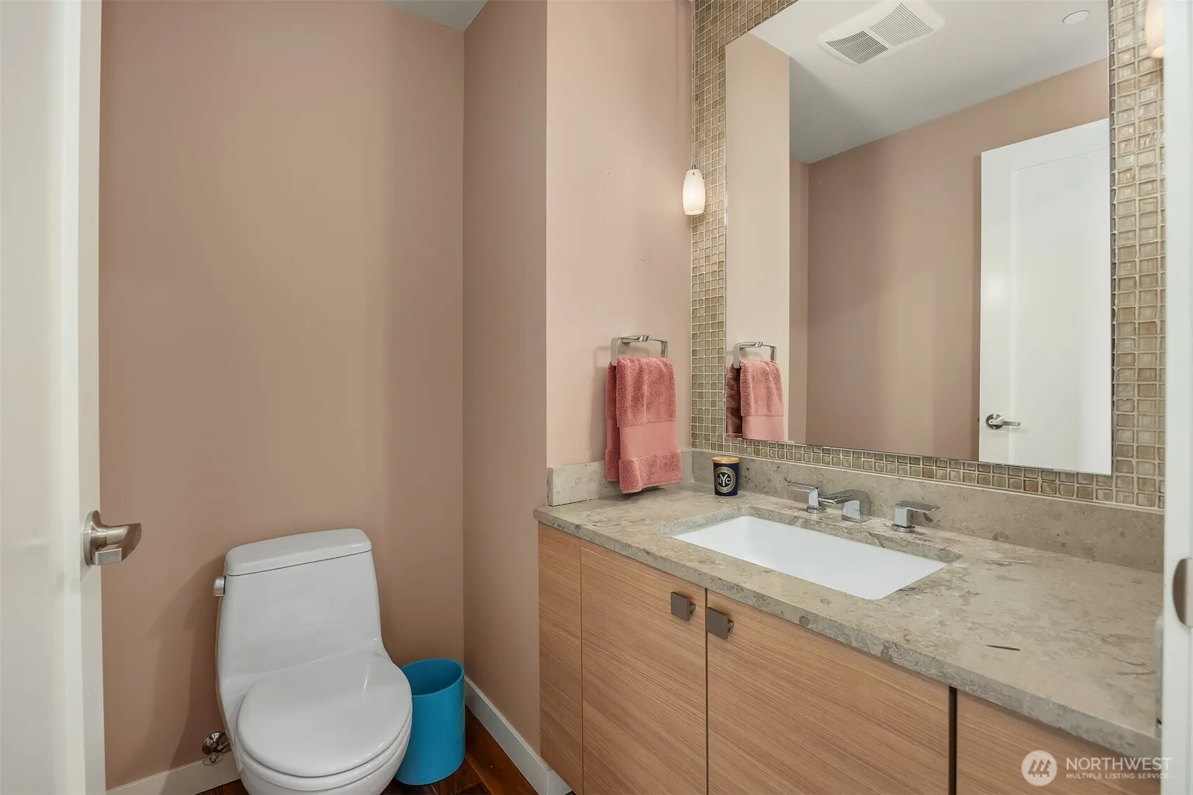 10000 Main Street #306, Bellevue, WA 98004