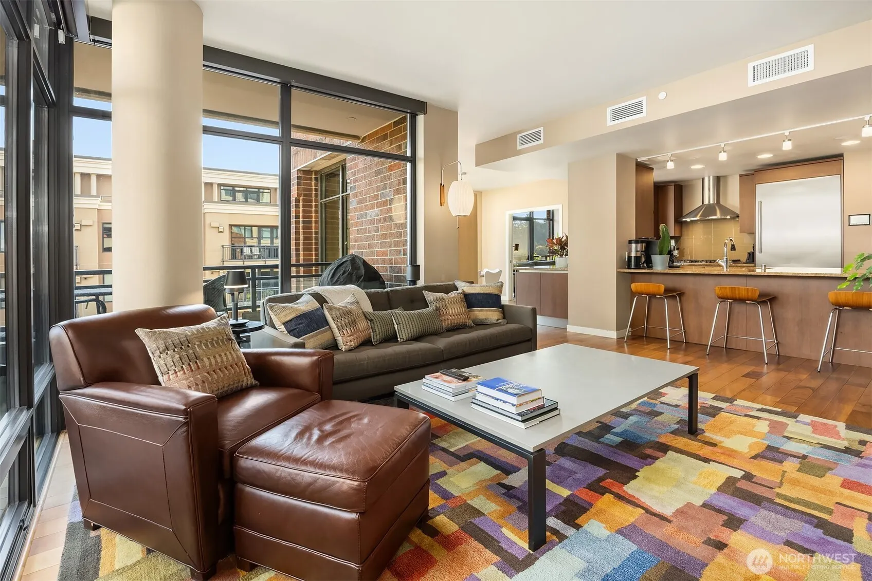 10000 Main Street #306, Bellevue, WA 98004