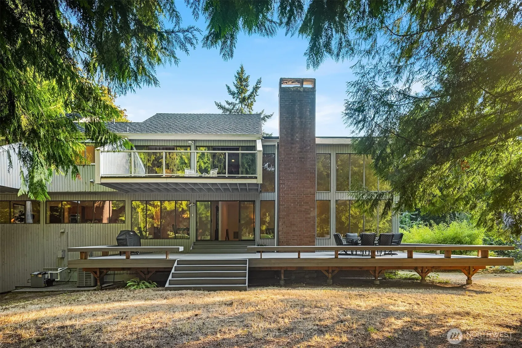 2449 209th Place NE, Sammamish, WA 98074