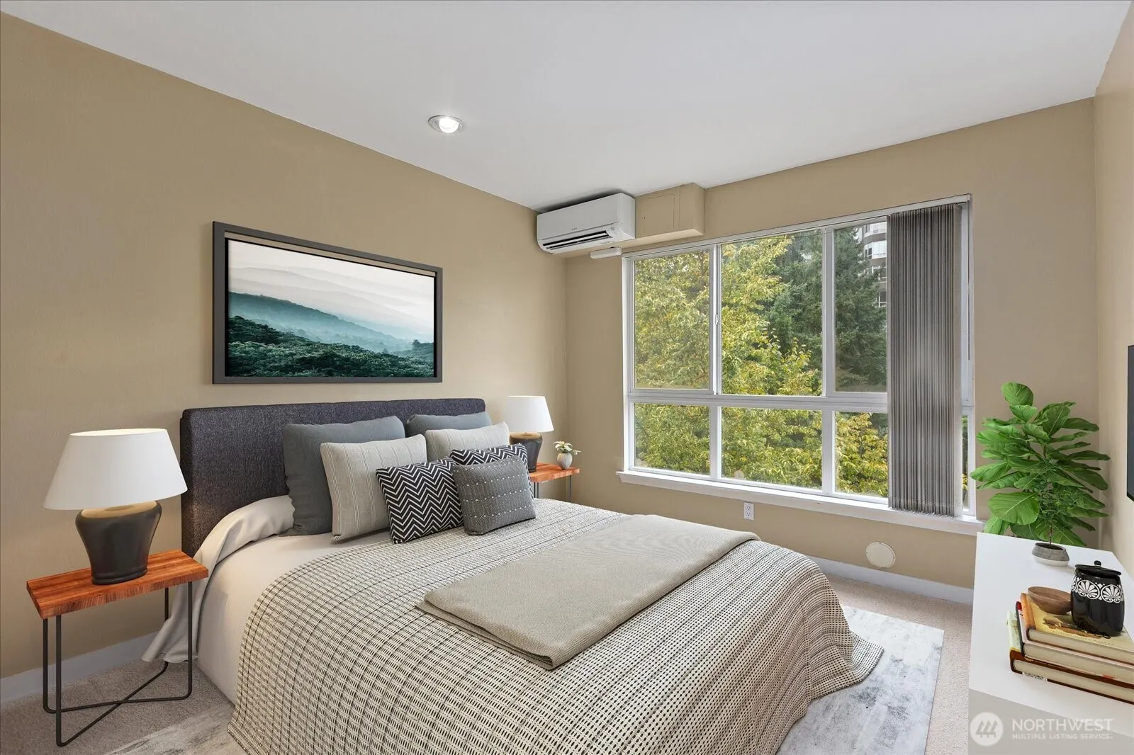 925 110th Avenue NE #PH05, Bellevue, WA 98004