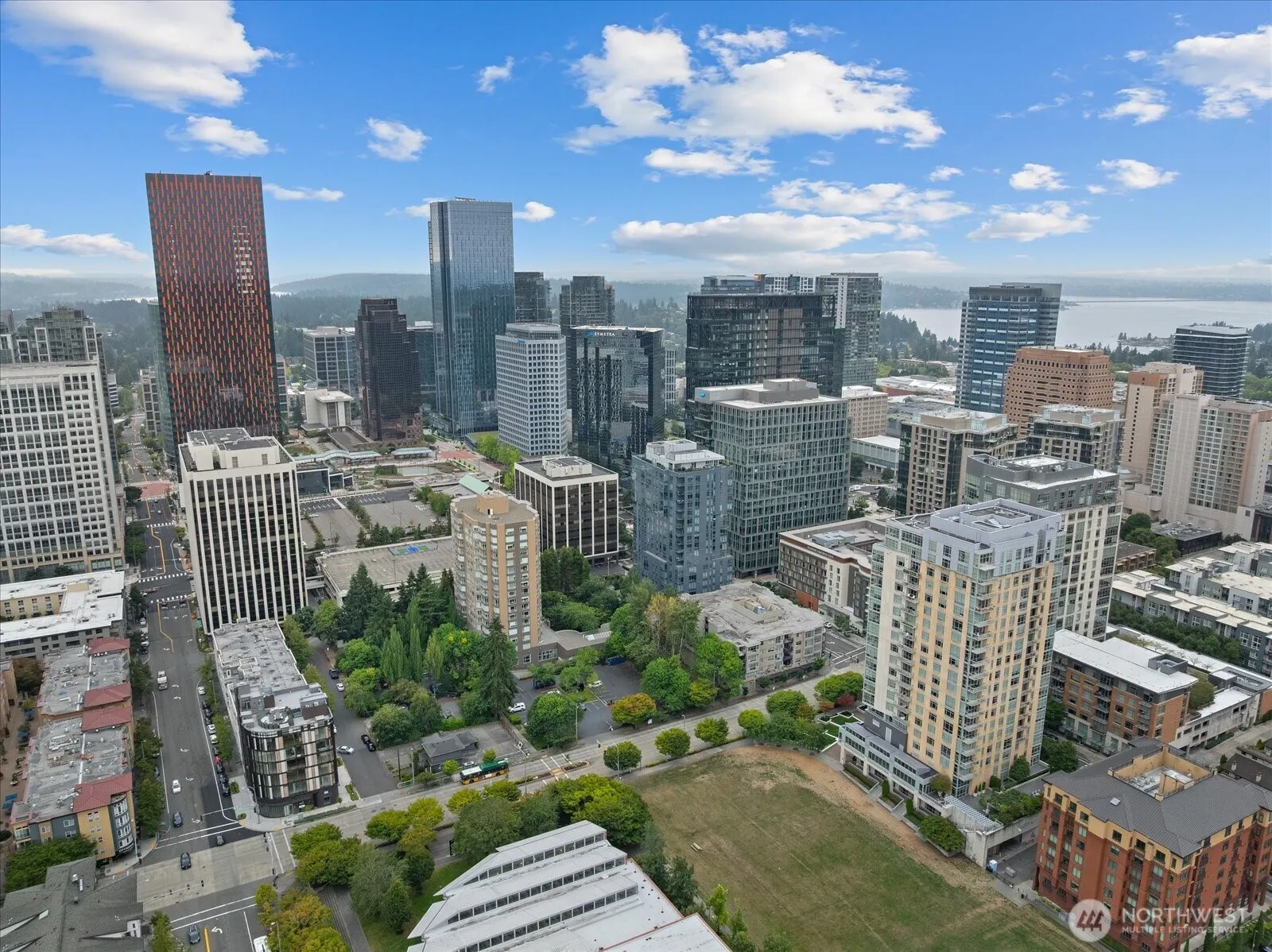 925 110th Avenue NE #PH05, Bellevue, WA 98004