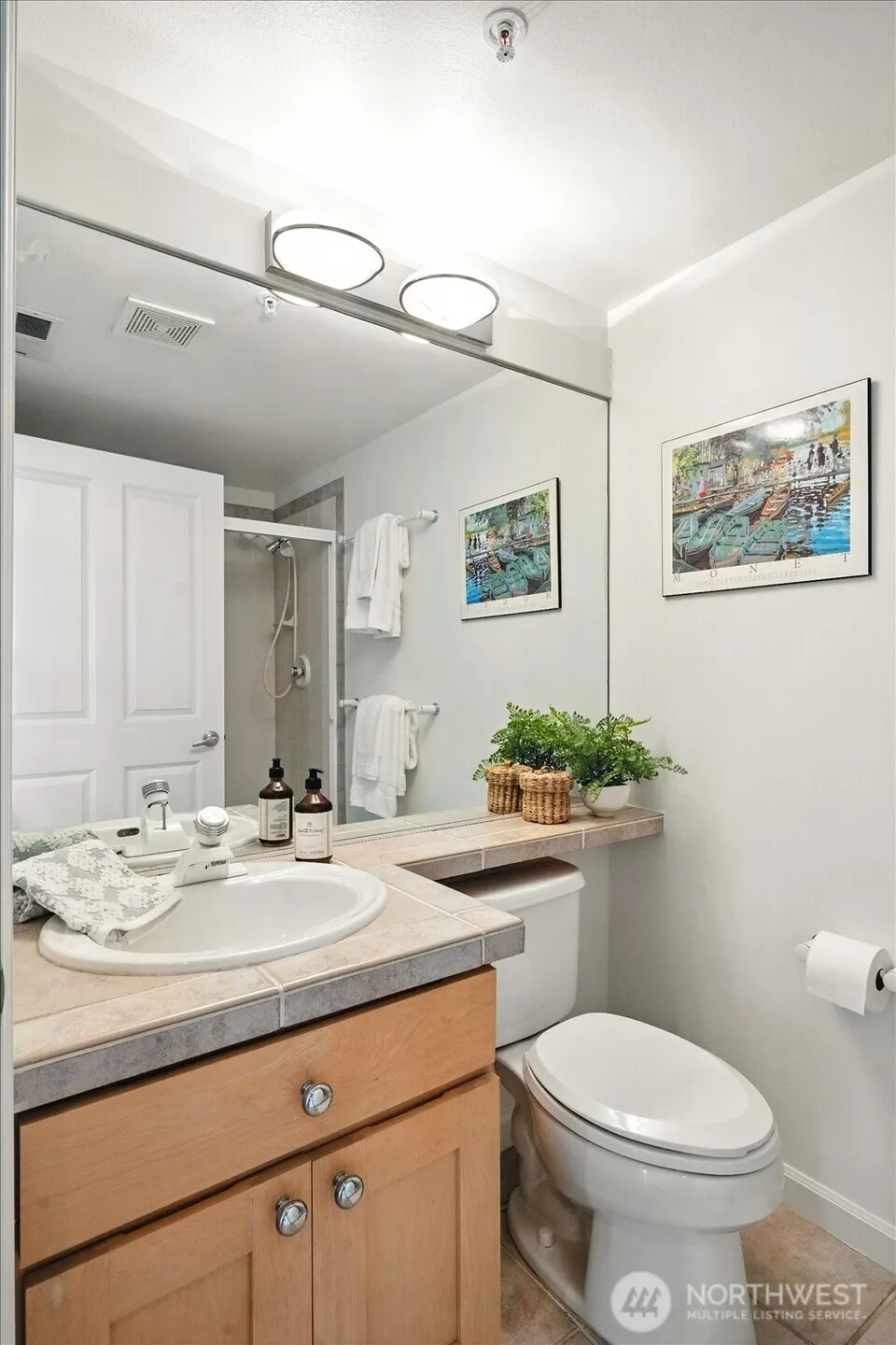 225 4th Avenue #B302, Kirkland, WA 98033
