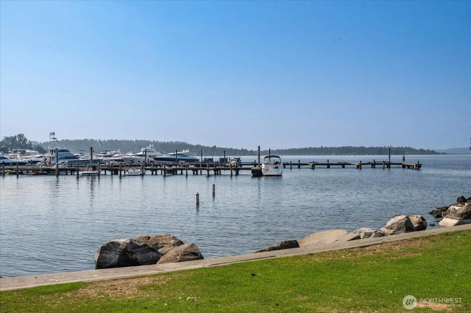 225 4th Avenue #B302, Kirkland, WA 98033