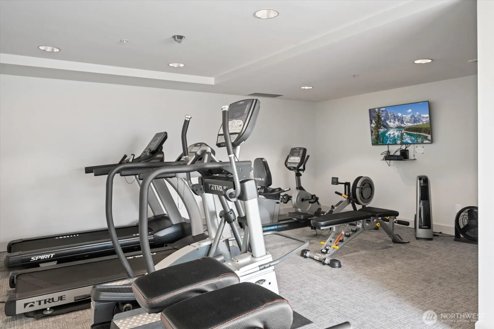 225 4th Avenue #B302, Kirkland, WA 98033
