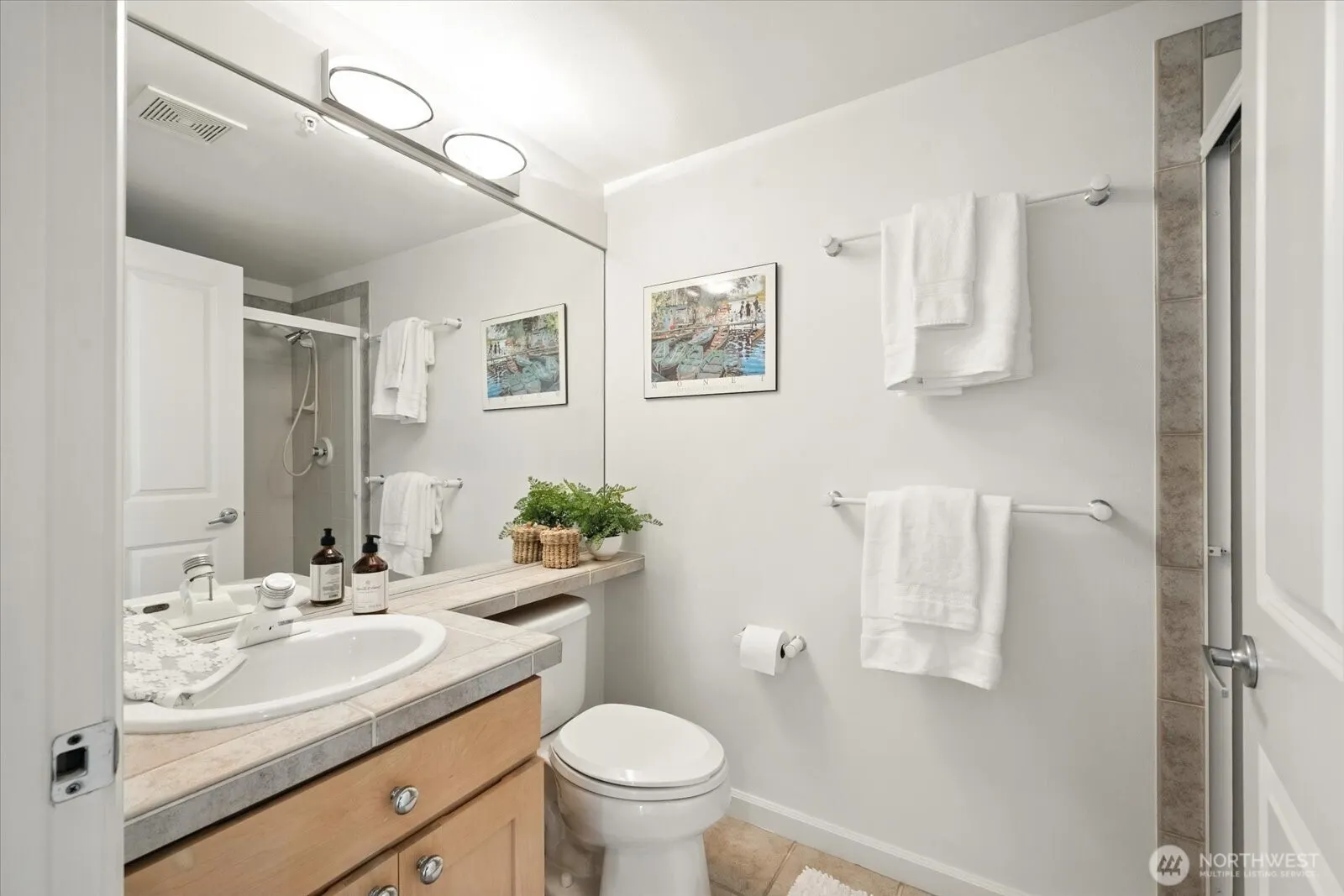 225 4th Avenue #B302, Kirkland, WA 98033