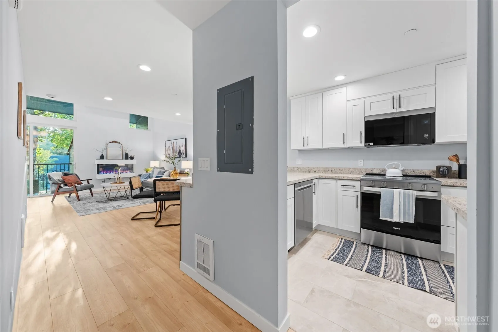 6439 NE 139th Avenue #30, Redmond, WA 98052