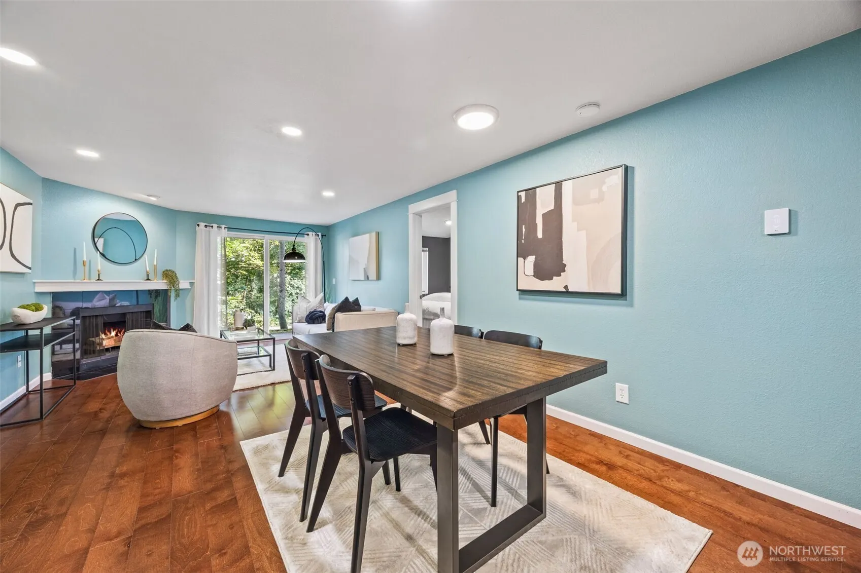 732 Kirkland Circle #D102, Kirkland, WA 98033-6372