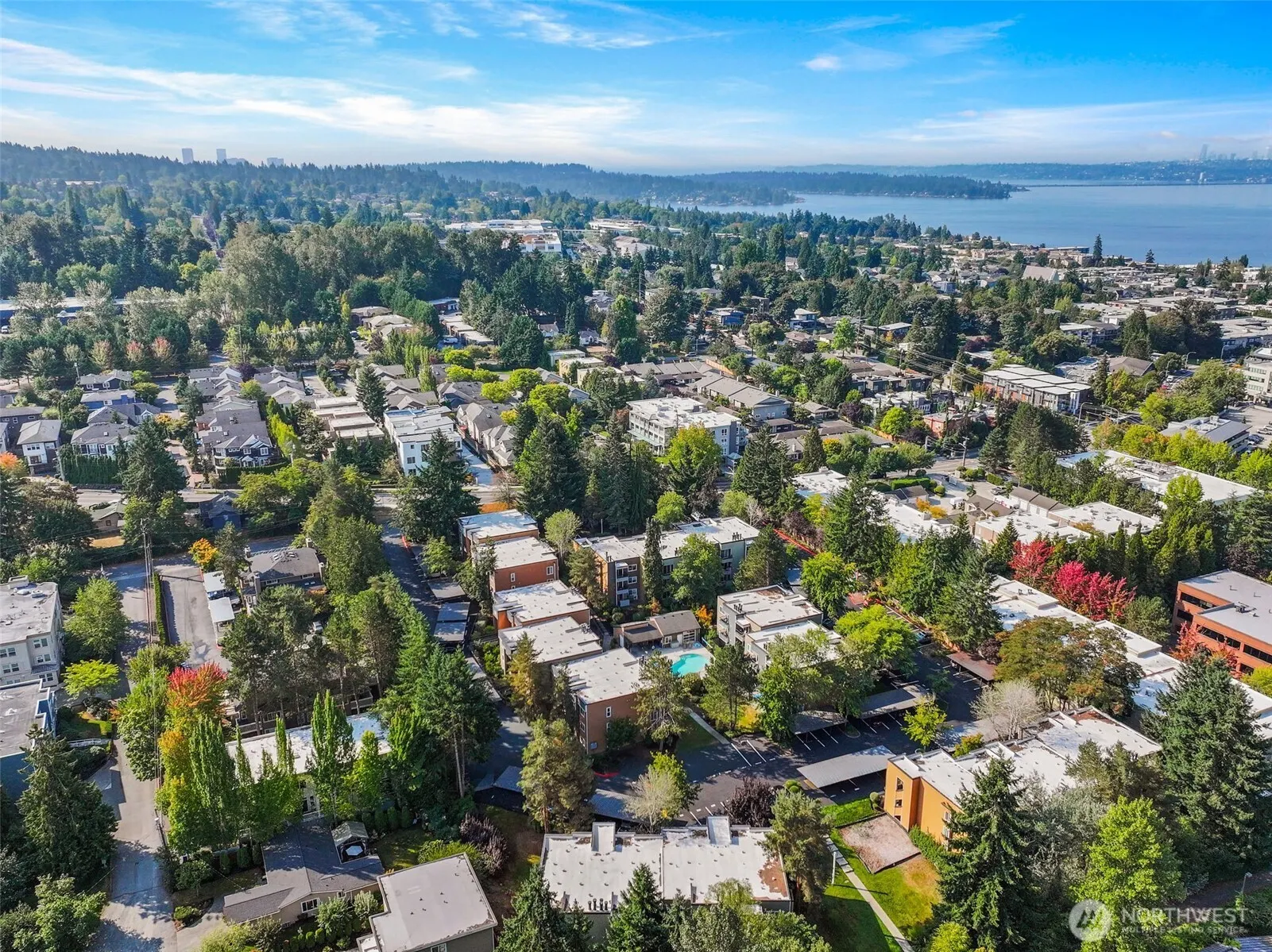 732 Kirkland Circle #D102, Kirkland, WA 98033-6372