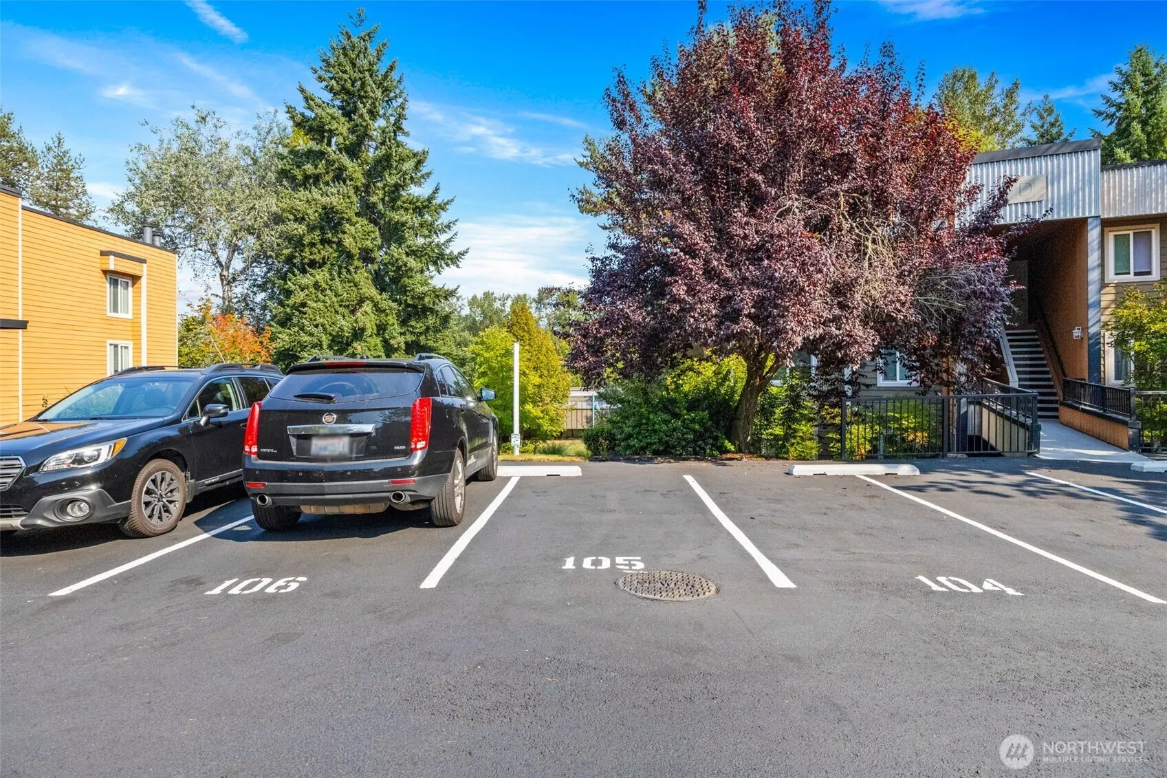 732 Kirkland Circle #D102, Kirkland, WA 98033-6372