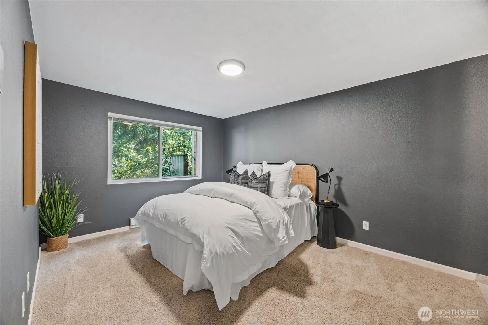 732 Kirkland Circle #D102, Kirkland, WA 98033-6372
