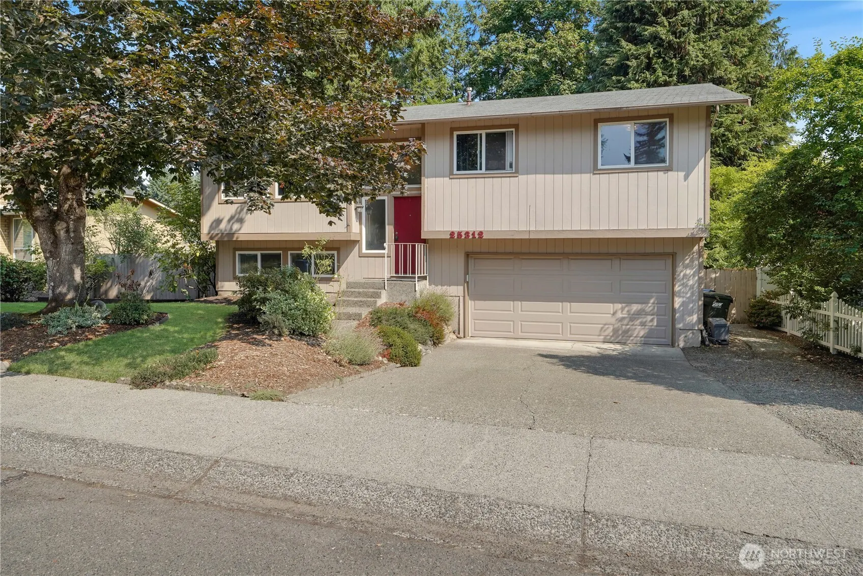 25312 144th Place SE, Kent, WA 98042-3404