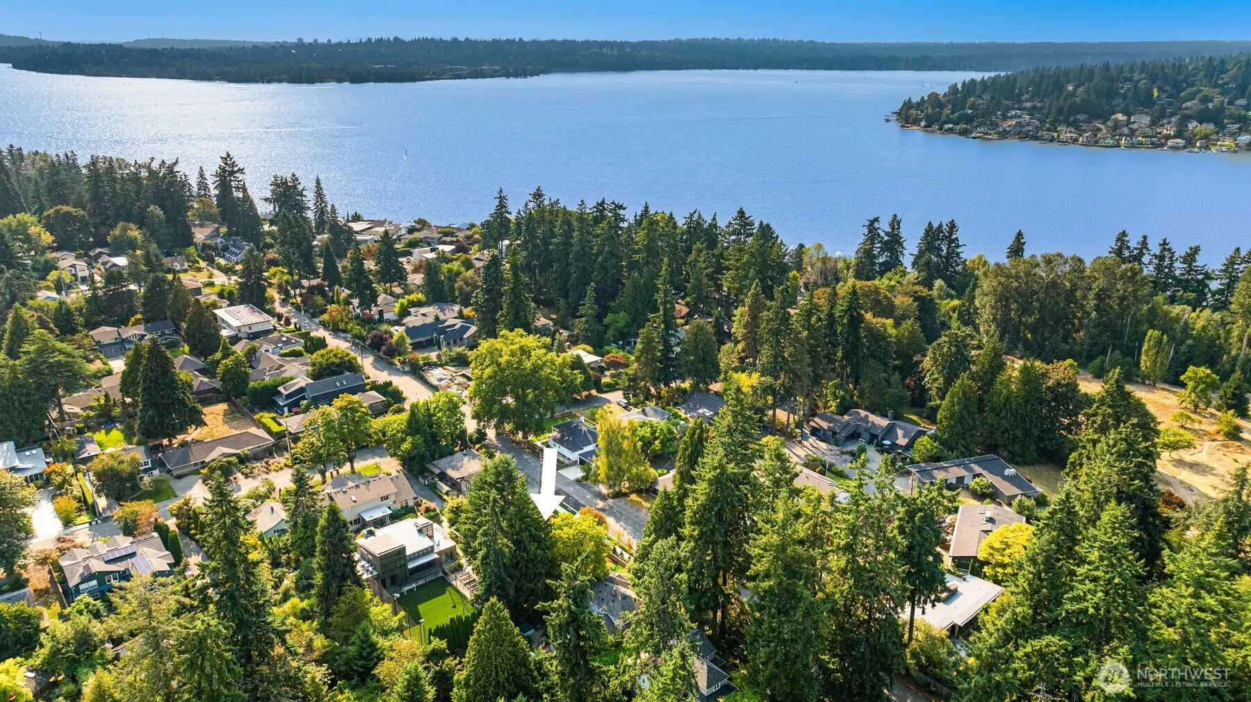 2010 9th Street W, Kirkland, WA 98033