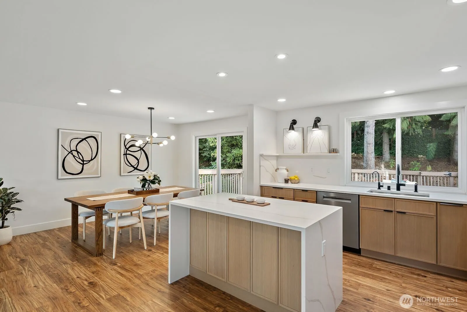 9408 NE 168th Place , Redmond, WA 98052