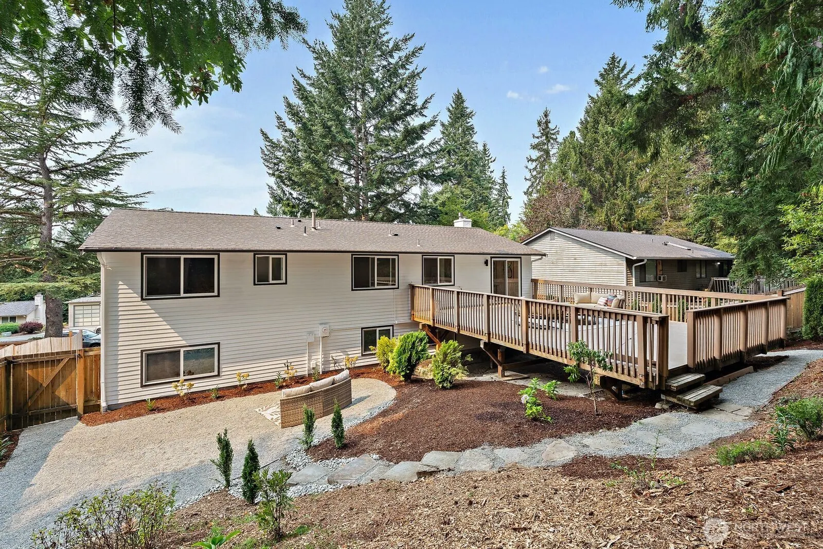 9408 NE 168th Place , Redmond, WA 98052