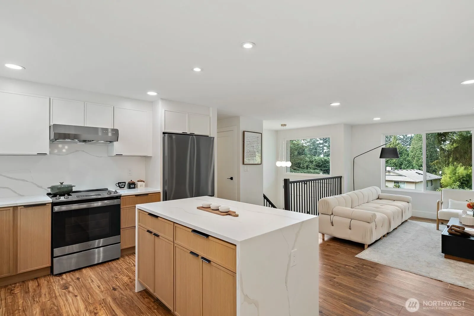9408 NE 168th Place , Redmond, WA 98052