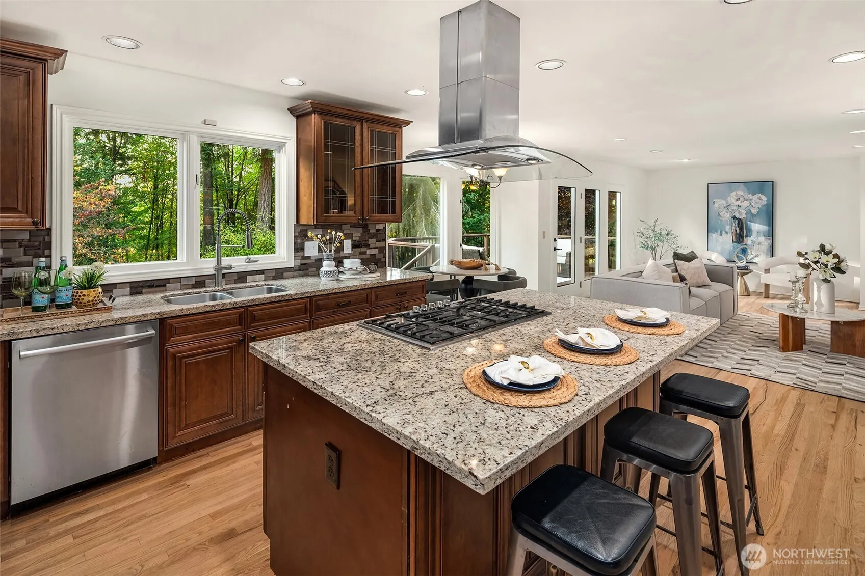16707 NE 124th Street , Redmond, WA 98052