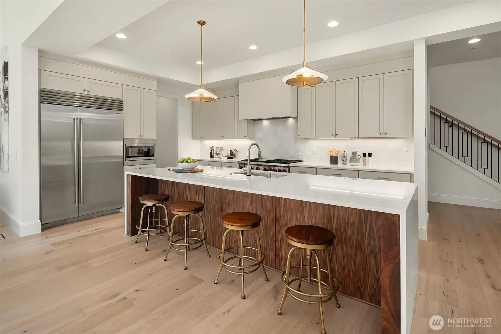 1015 165th Place NE, Bellevue, WA 98008