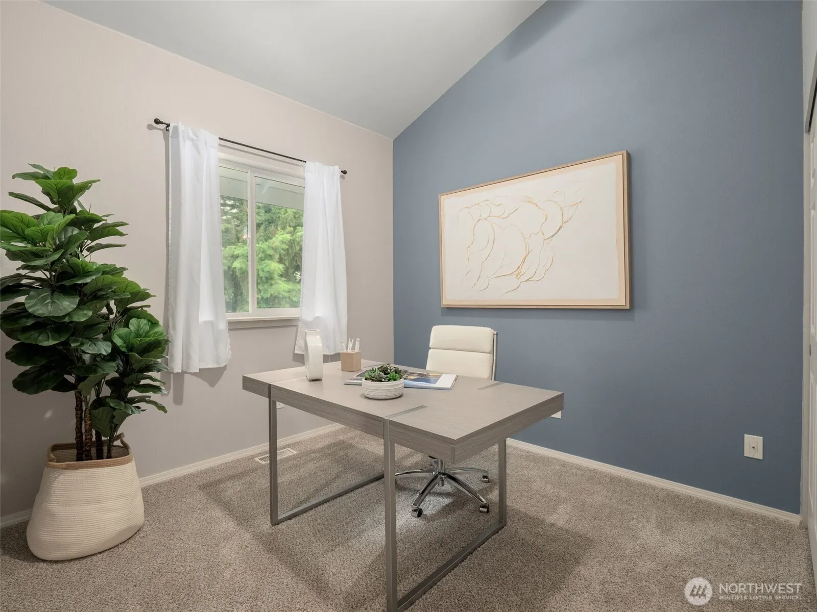 22715 4TH Avenue W #102, Bothell, WA 98021