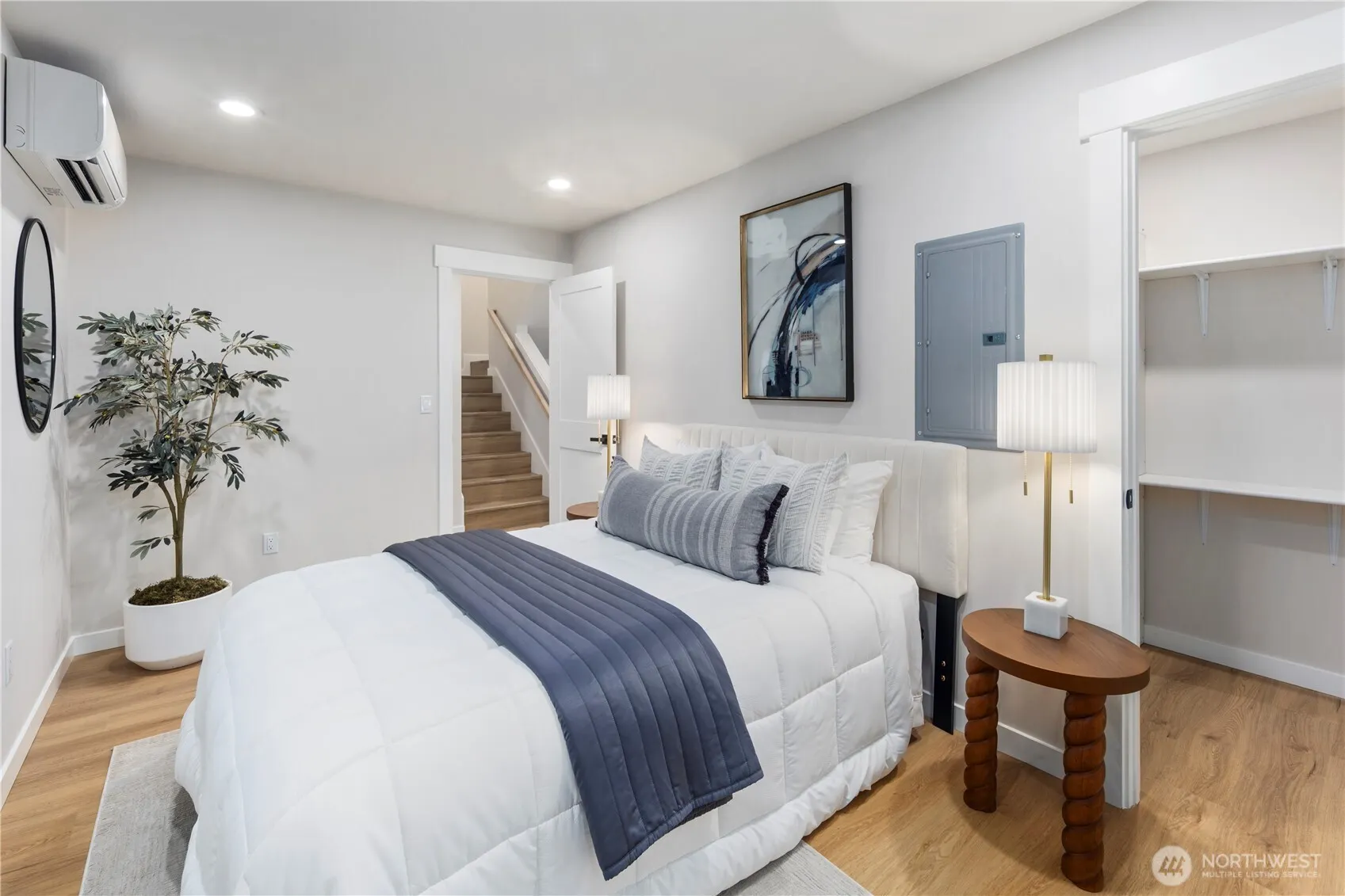 9031 4th Avenue NW #B, Seattle, WA 98106
