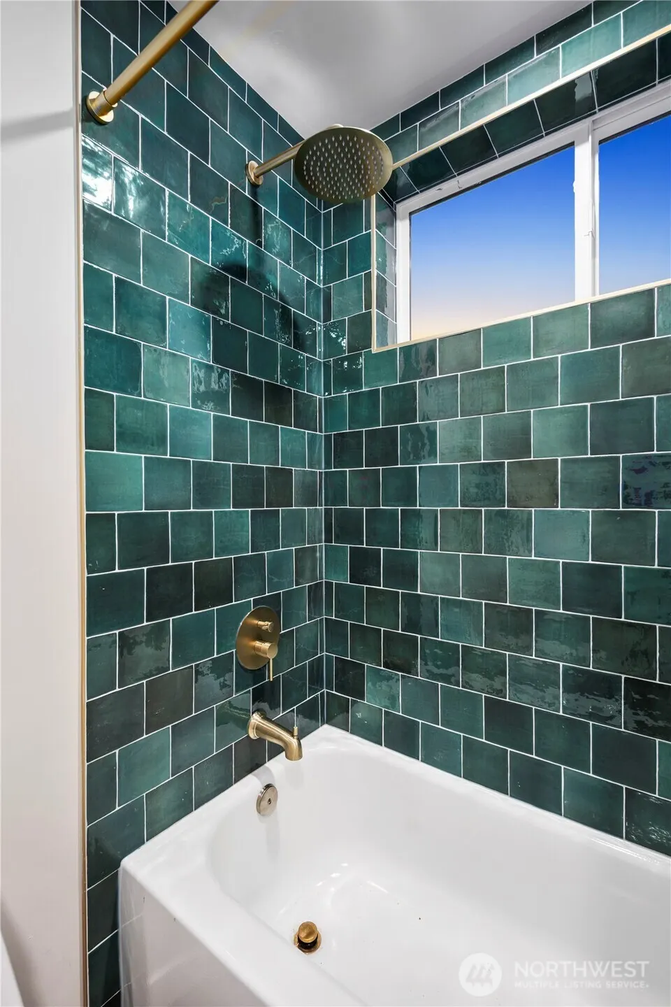 9031 4th Avenue NW #B, Seattle, WA 98106