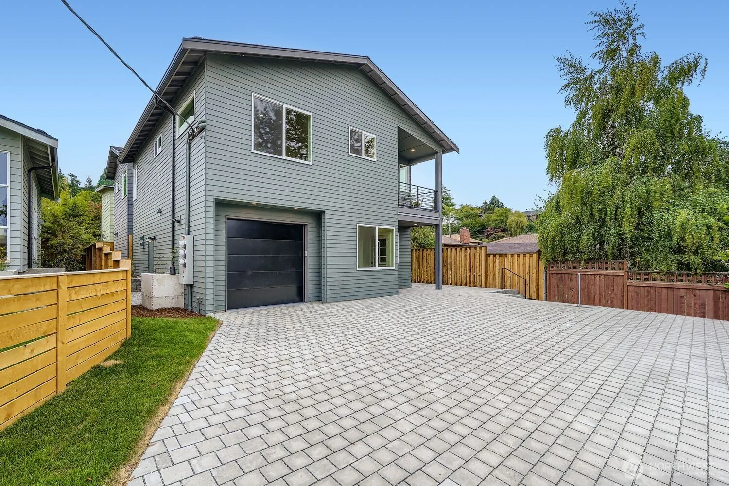 8810 41st Avenue SW, Seattle, WA 98136