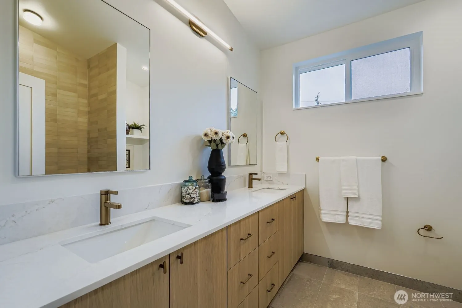 8810 41st Avenue SW, Seattle, WA 98136
