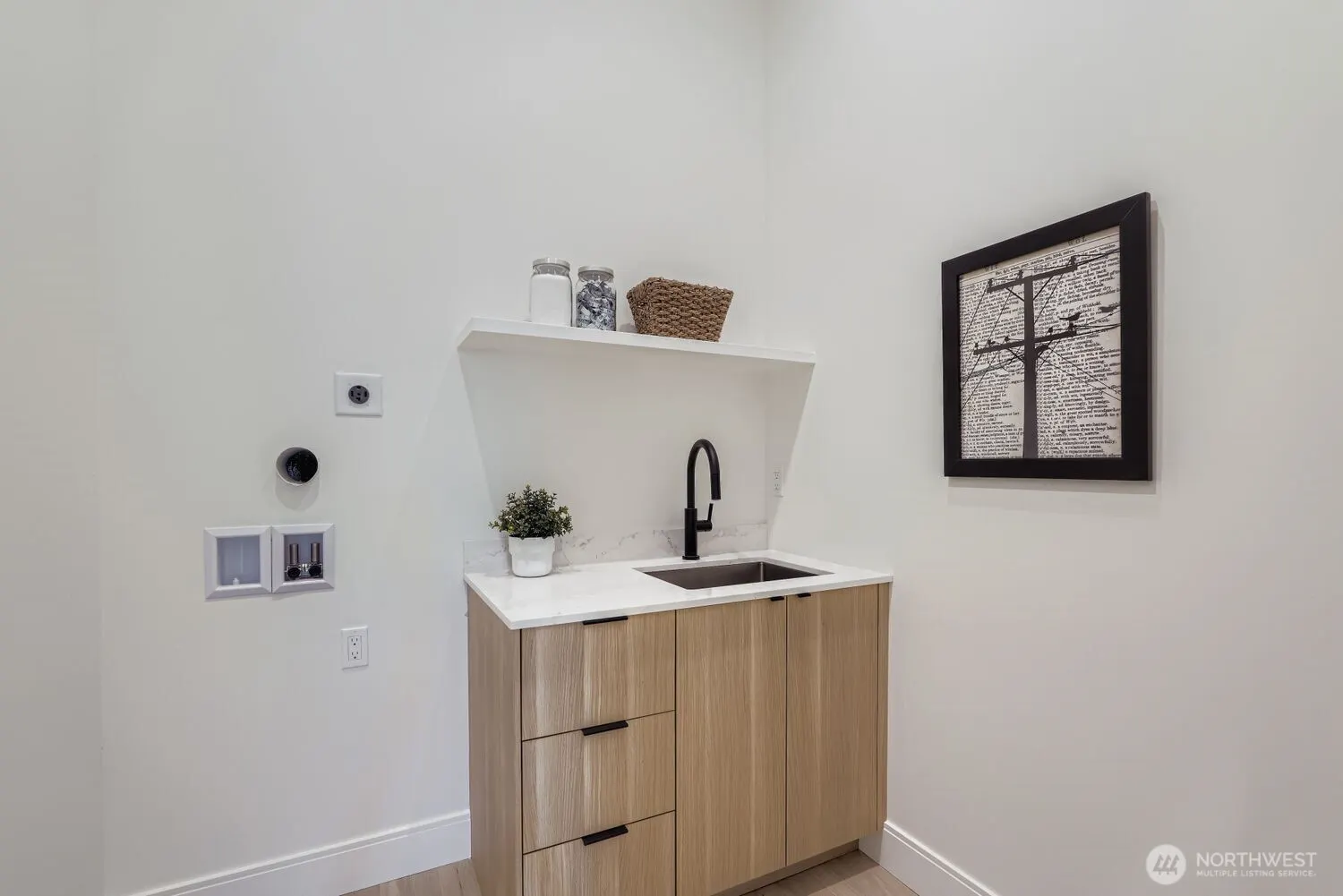8810 41st Avenue SW, Seattle, WA 98136