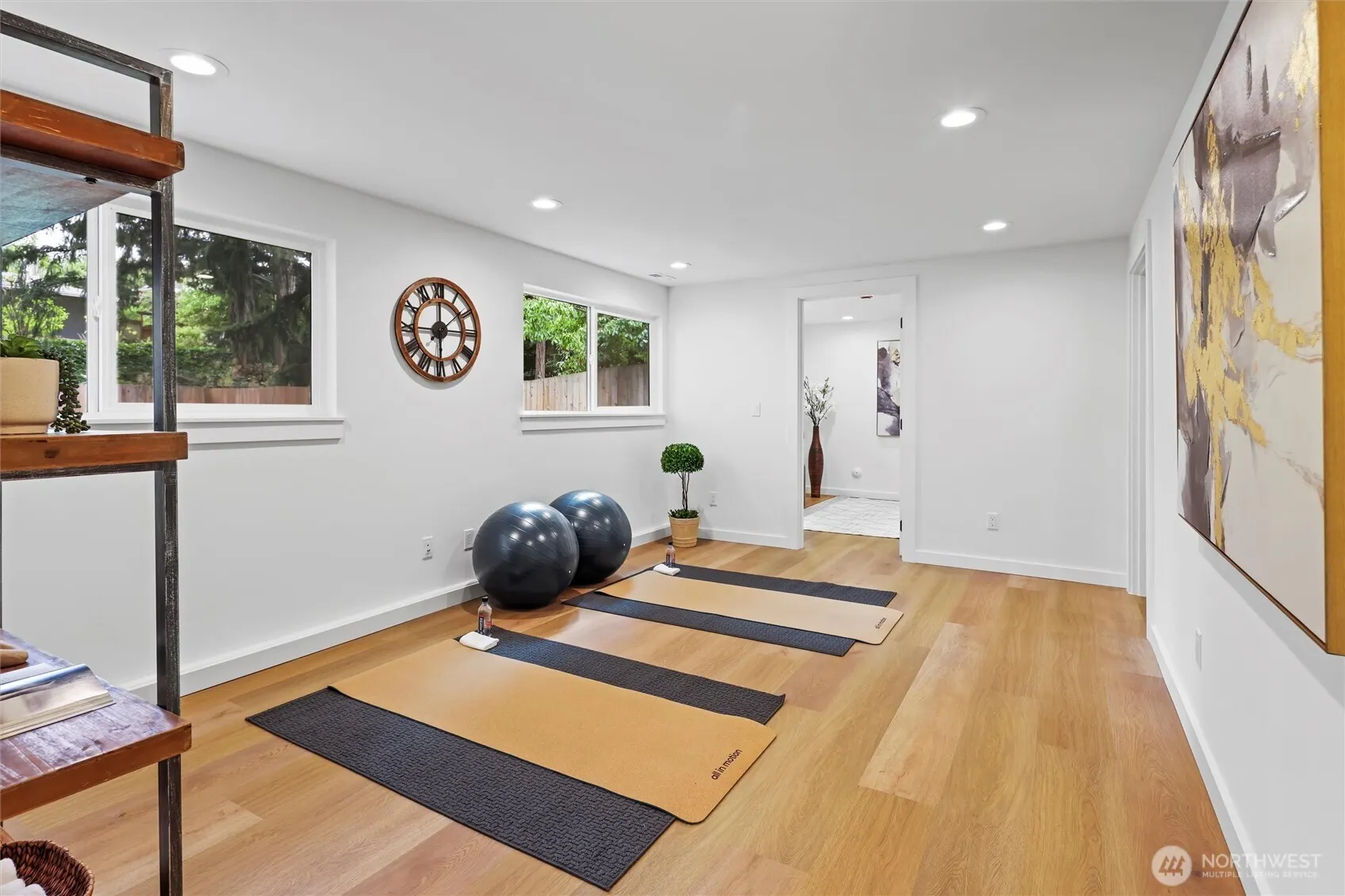 16551 NE 27th Street , Bellevue, WA 98008