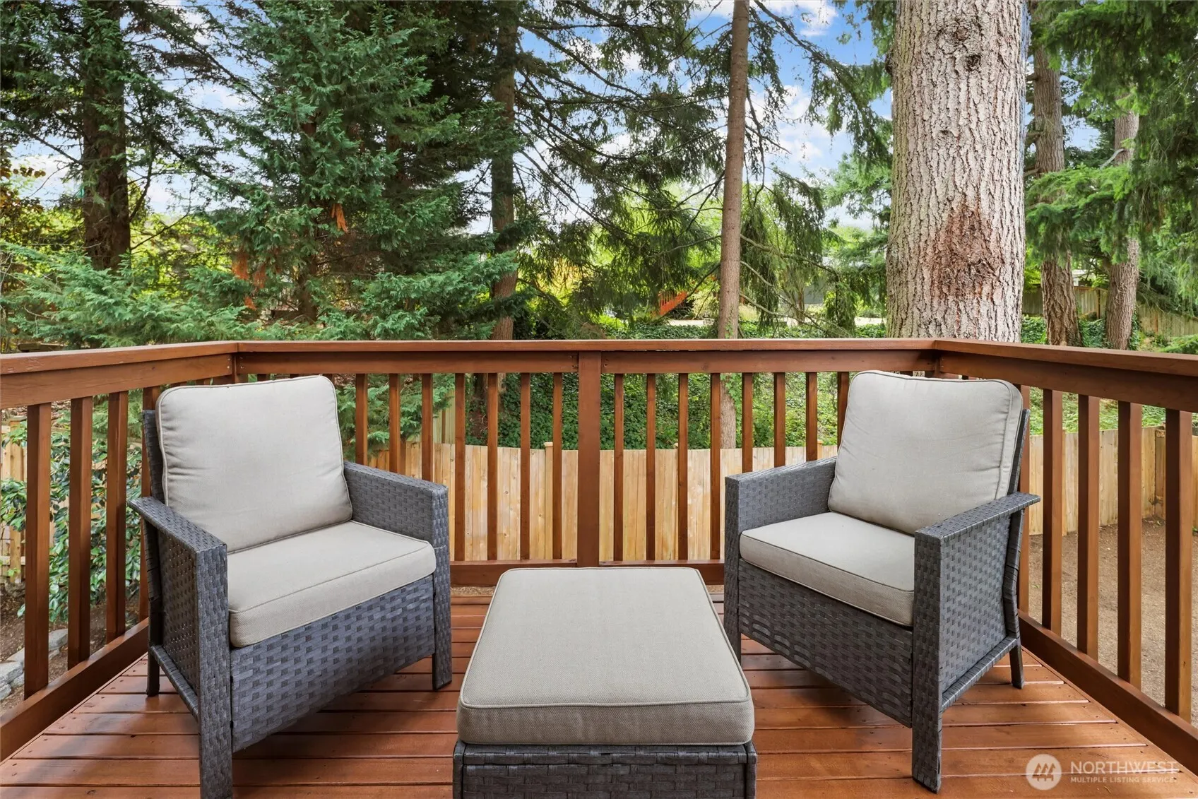 16551 NE 27th Street , Bellevue, WA 98008