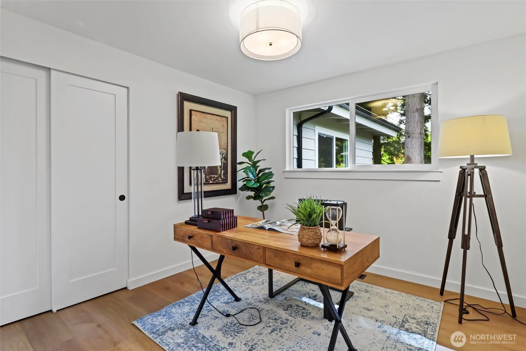 16551 NE 27th Street , Bellevue, WA 98008