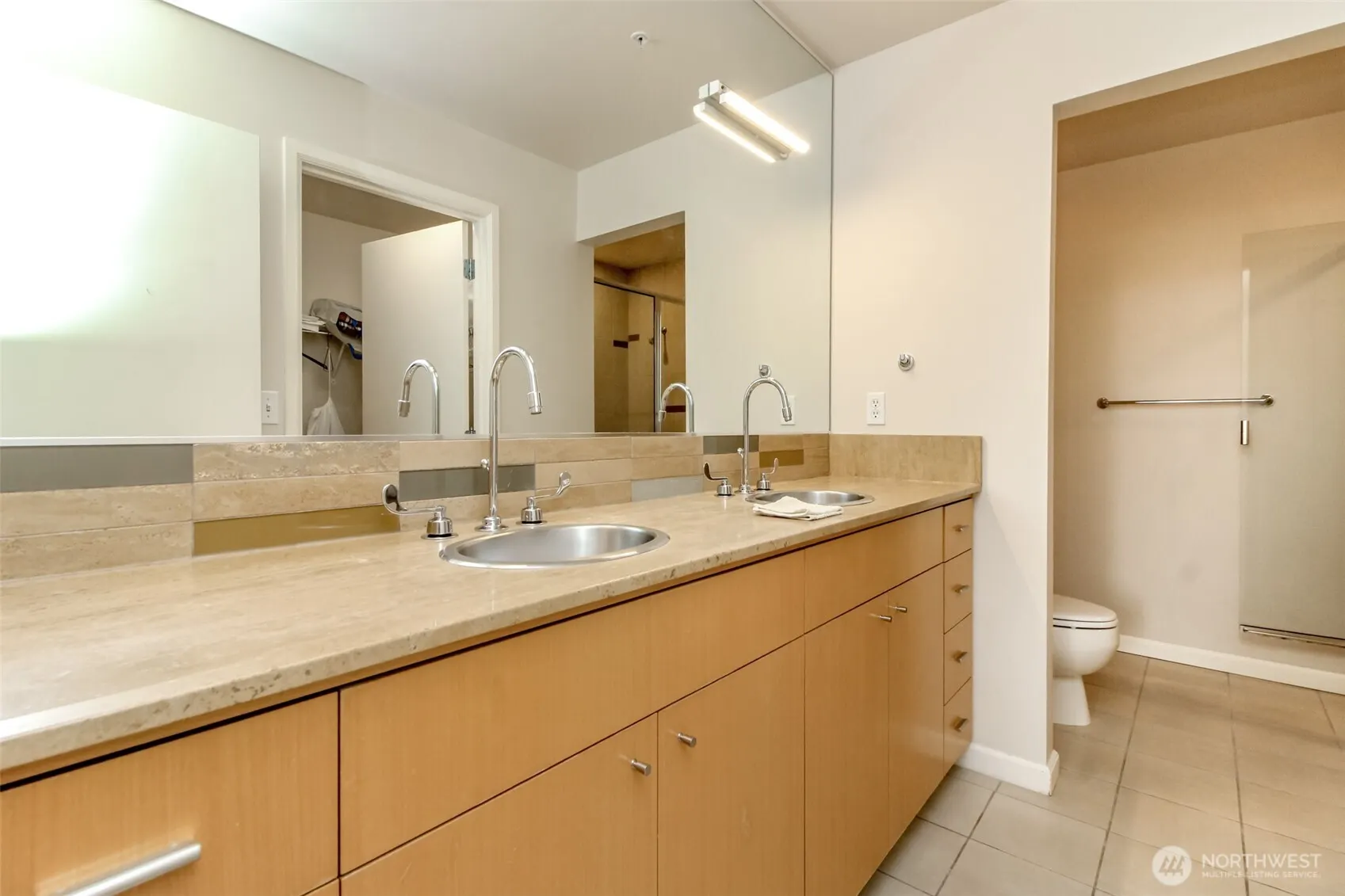 17 W Mercer Street #301, Seattle, WA 98119