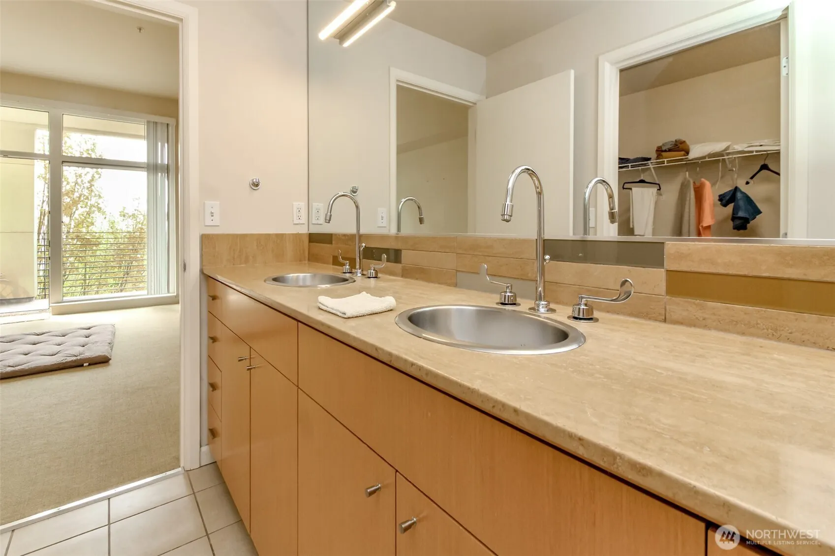 17 W Mercer Street #301, Seattle, WA 98119