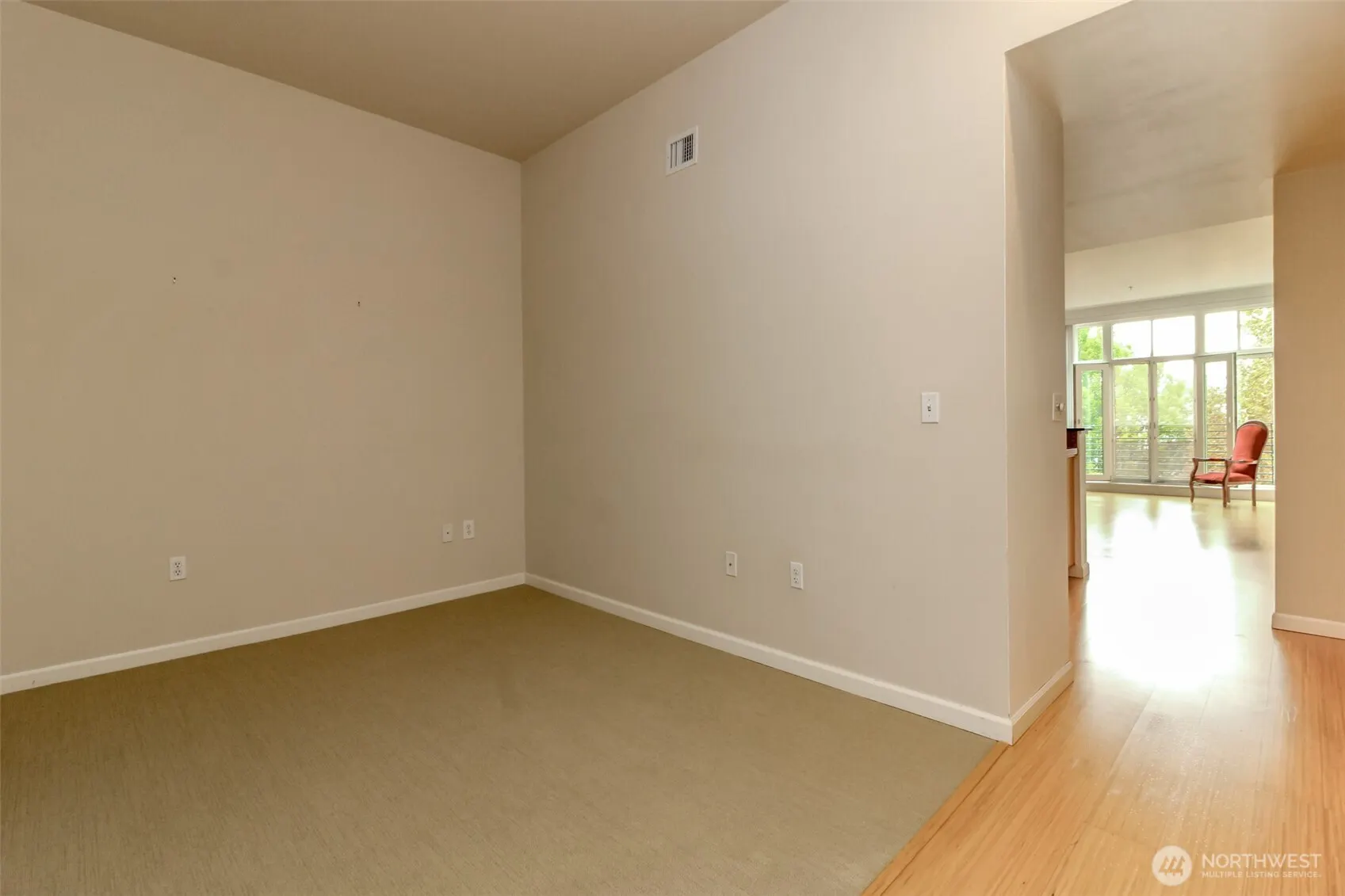 17 W Mercer Street #301, Seattle, WA 98119