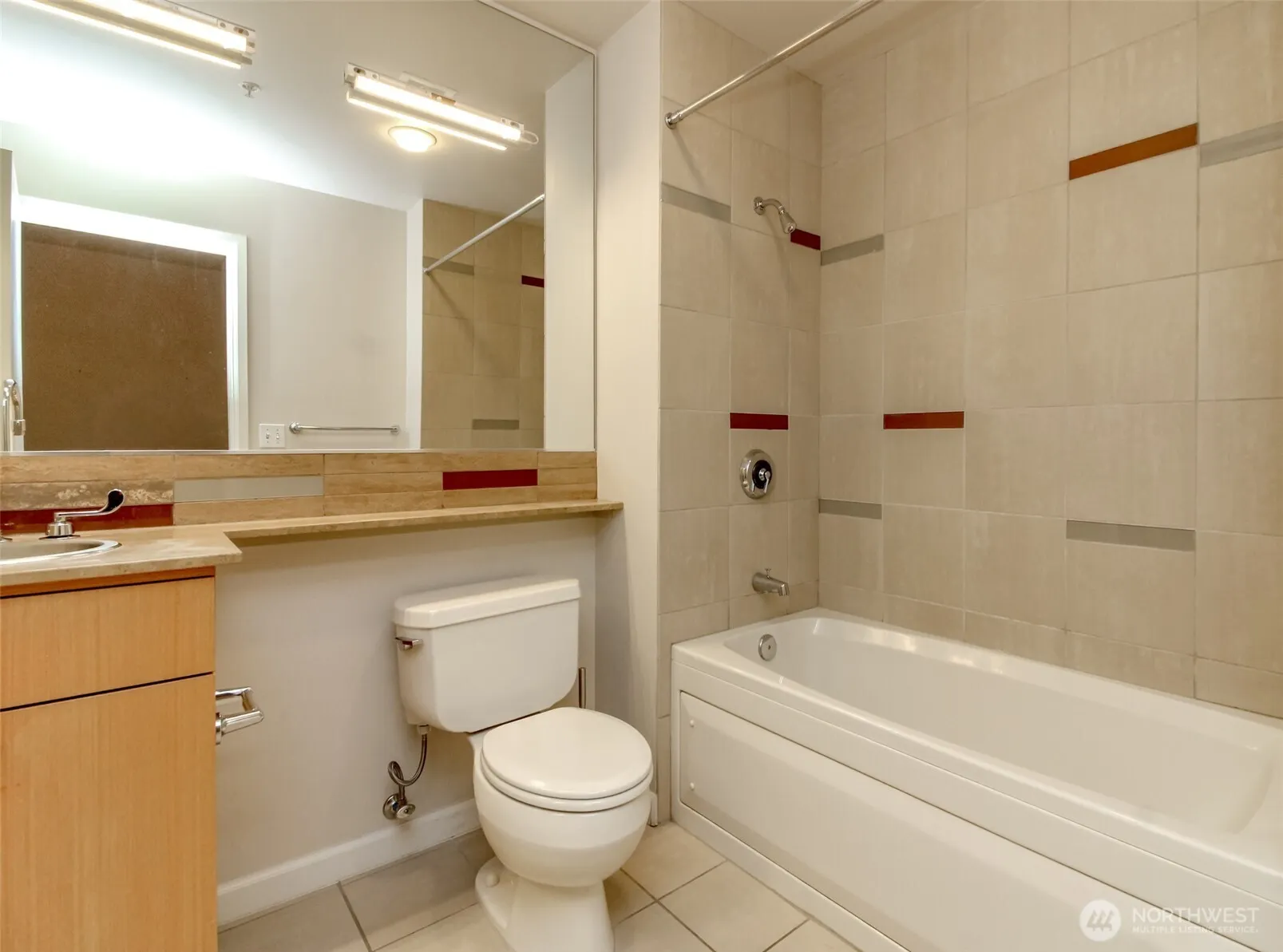 17 W Mercer Street #301, Seattle, WA 98119
