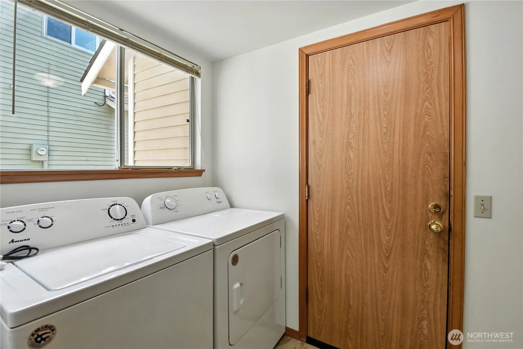 13014 NE 101st Place , Kirkland, WA 98033