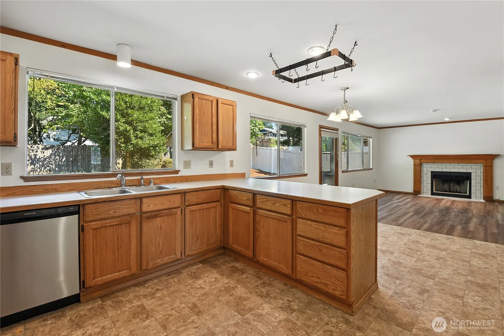 13014 NE 101st Place , Kirkland, WA 98033