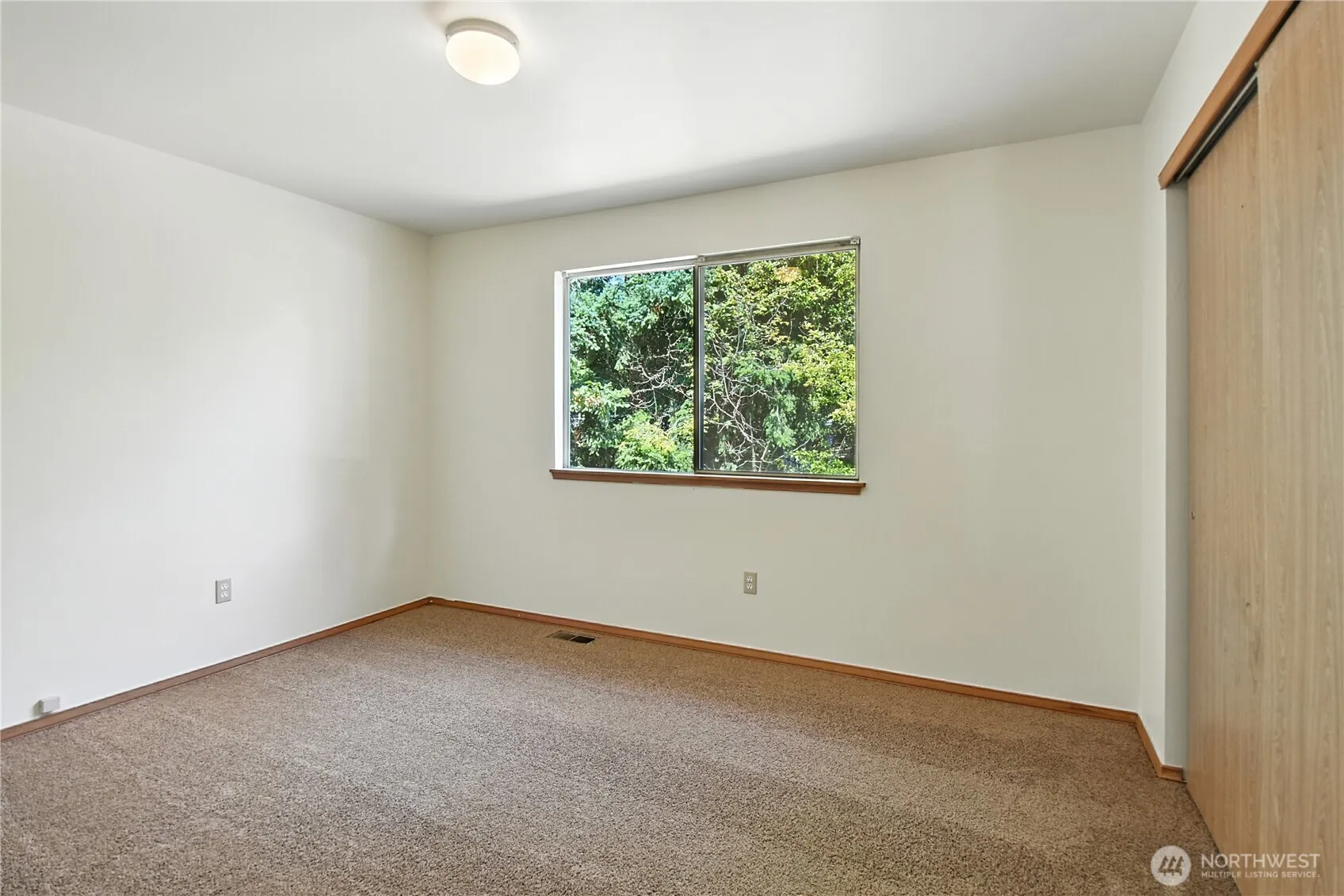 13014 NE 101st Place , Kirkland, WA 98033