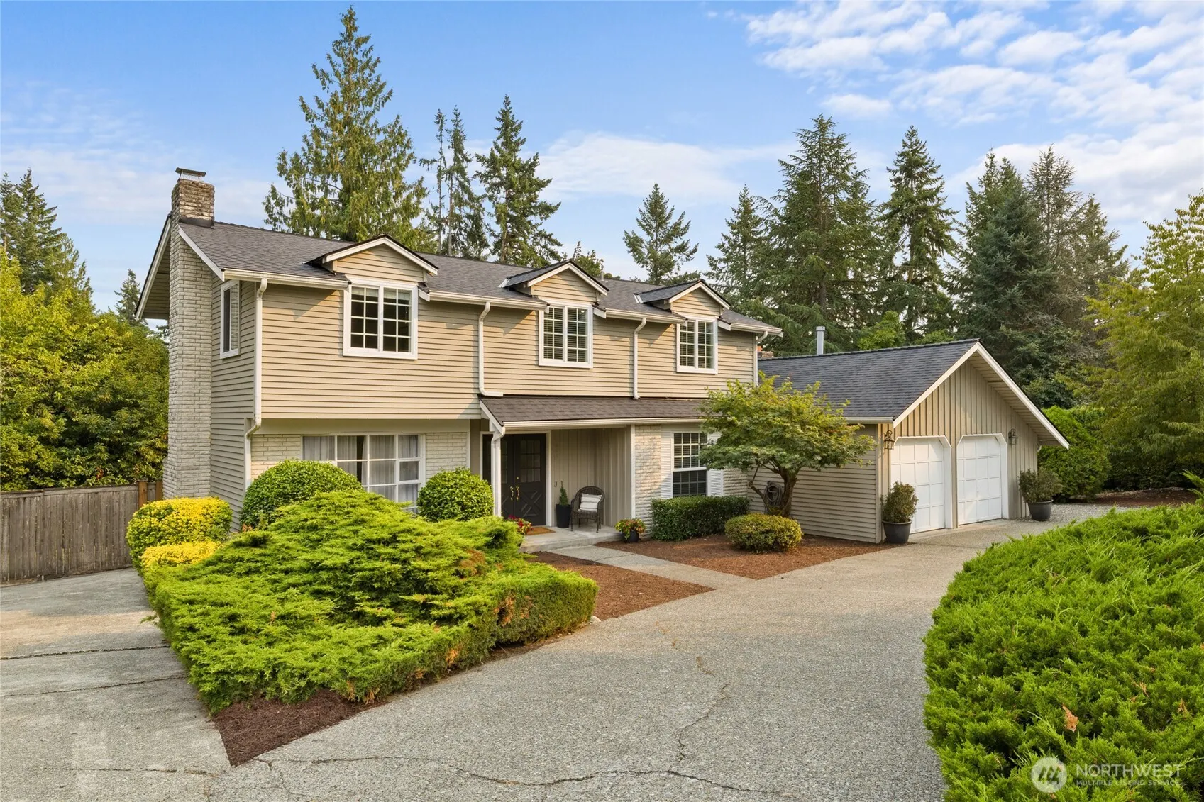 930 179th Place NE, Bellevue, WA 98008