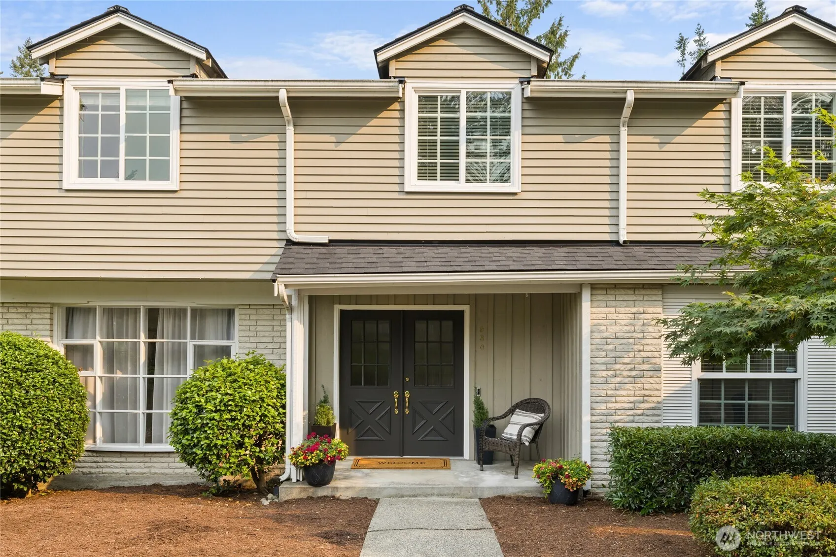 930 179th Place NE, Bellevue, WA 98008