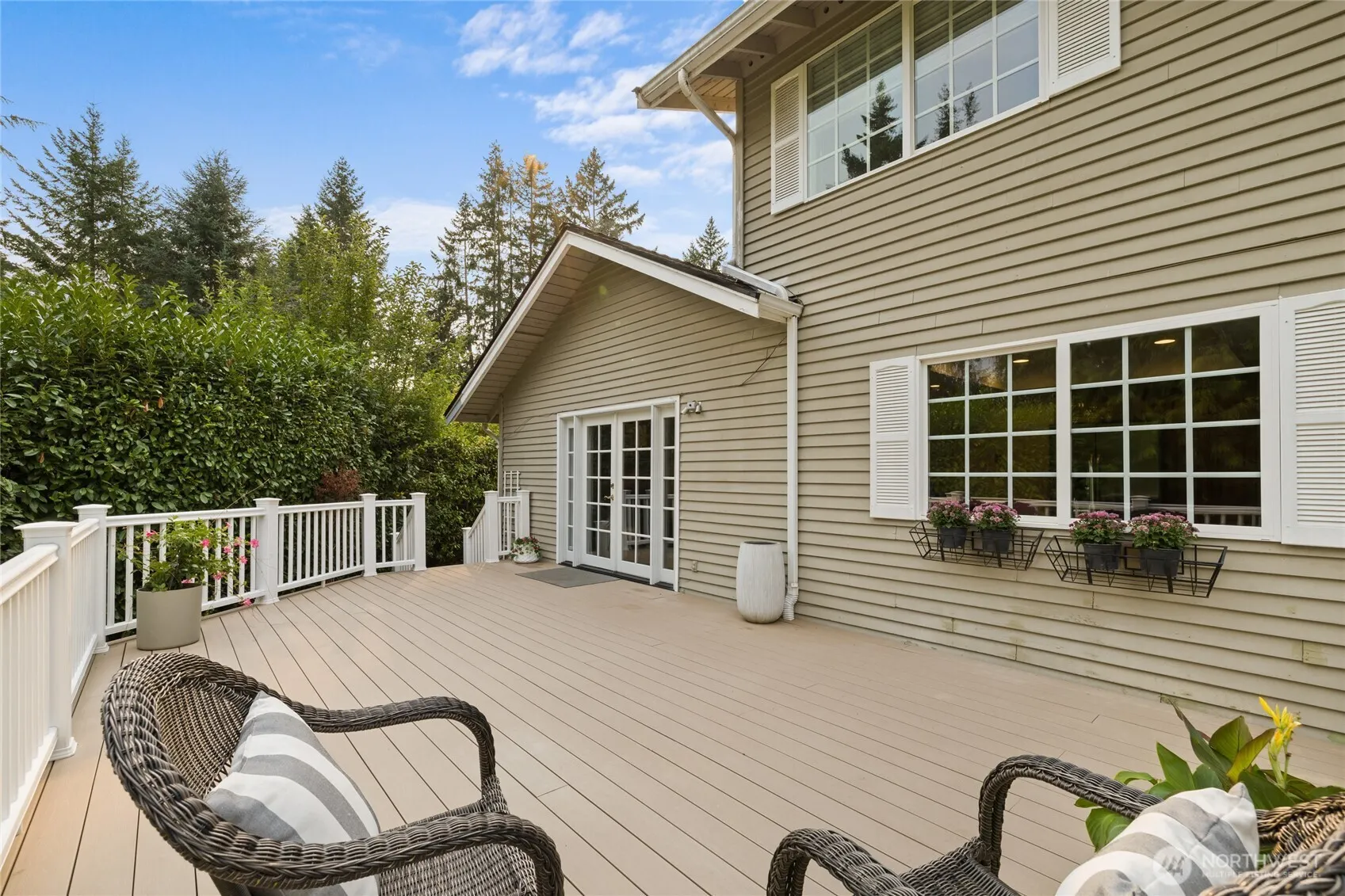 930 179th Place NE, Bellevue, WA 98008