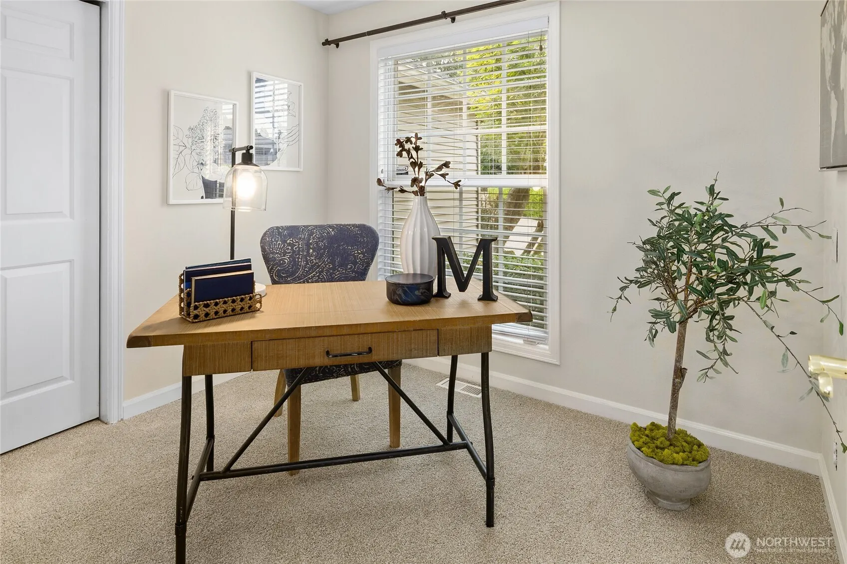 930 179th Place NE, Bellevue, WA 98008