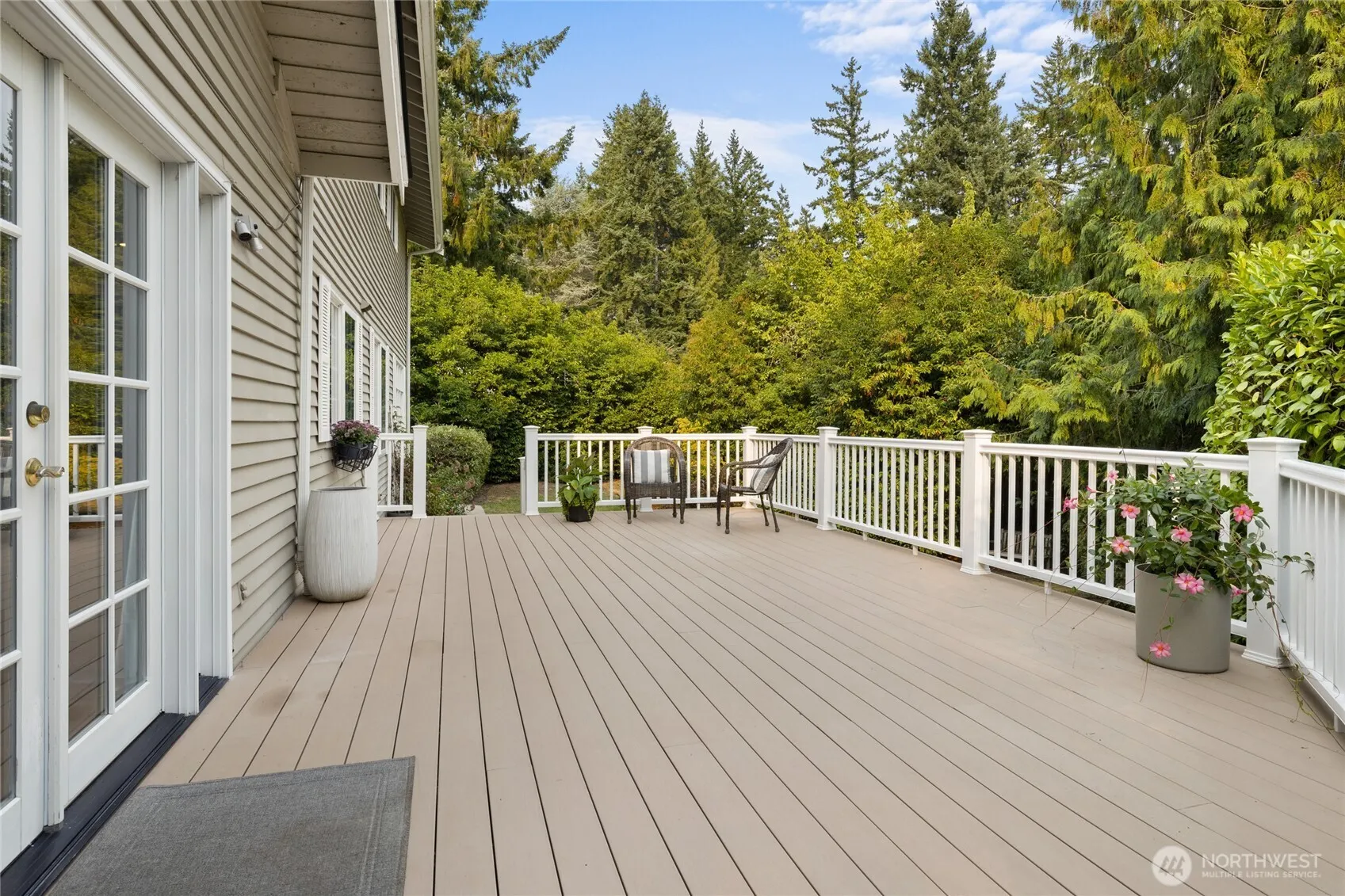 930 179th Place NE, Bellevue, WA 98008