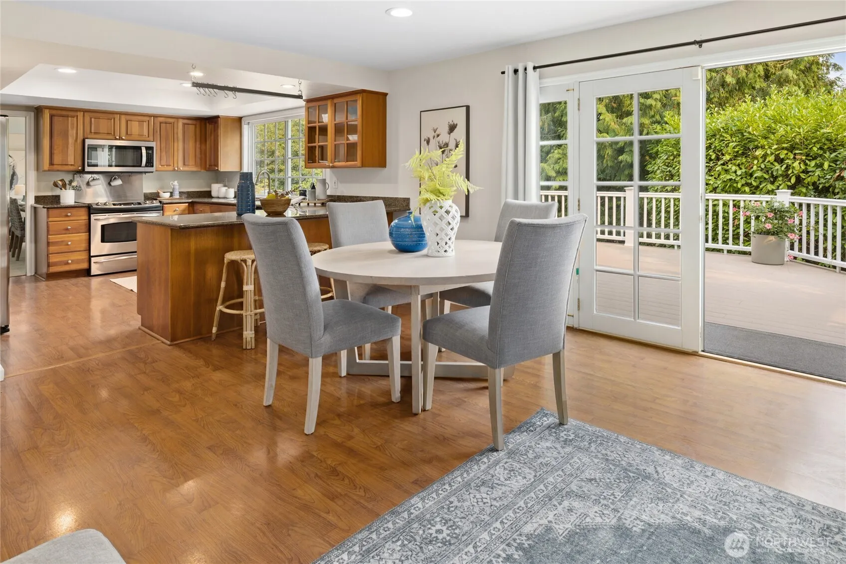 930 179th Place NE, Bellevue, WA 98008